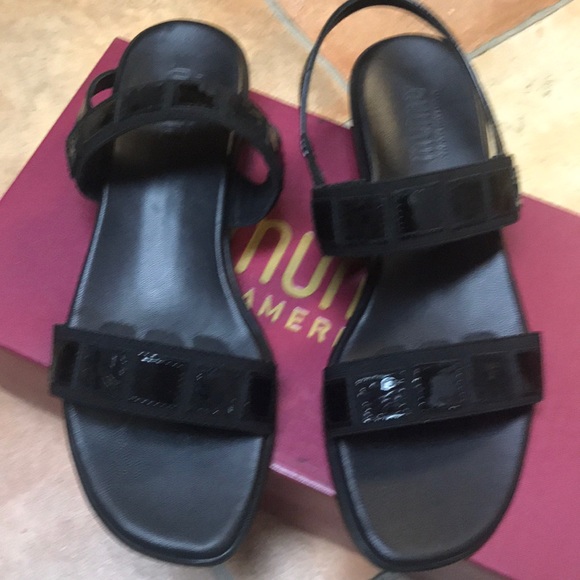 munro black sandals